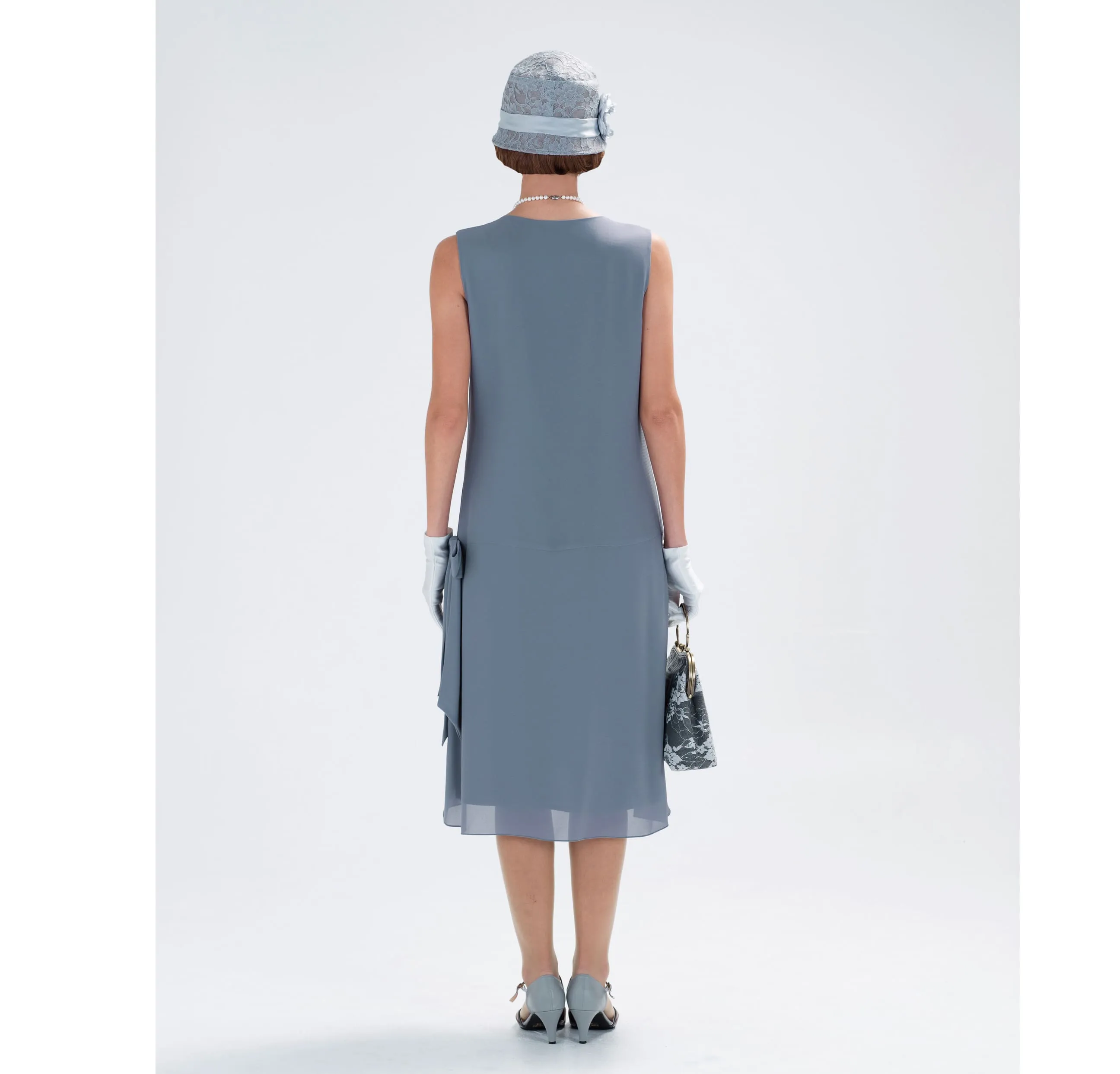 1920s dress in grey chiffon with drape and bow