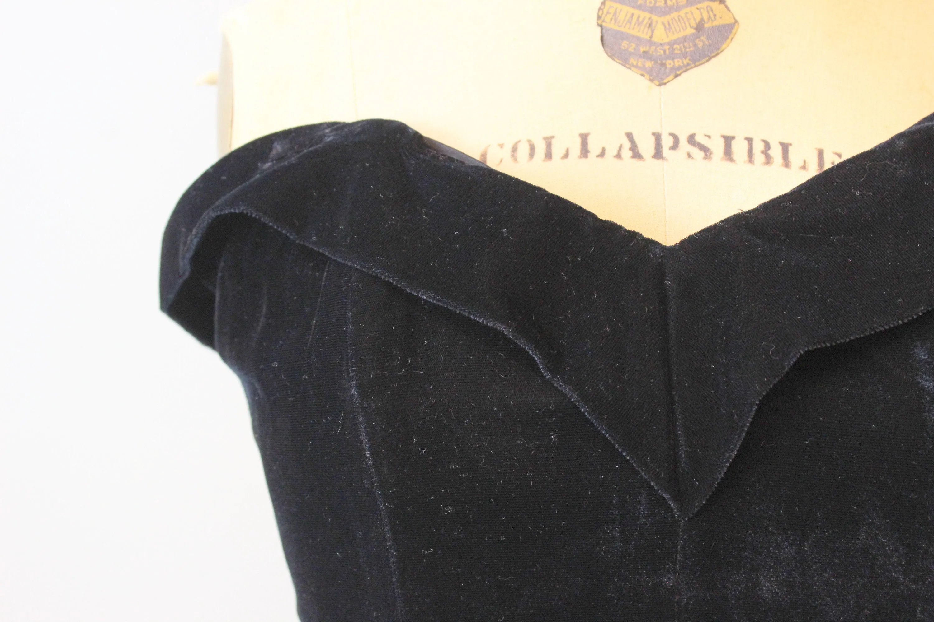 1950s VELVET bustier button back top xs  | new fall