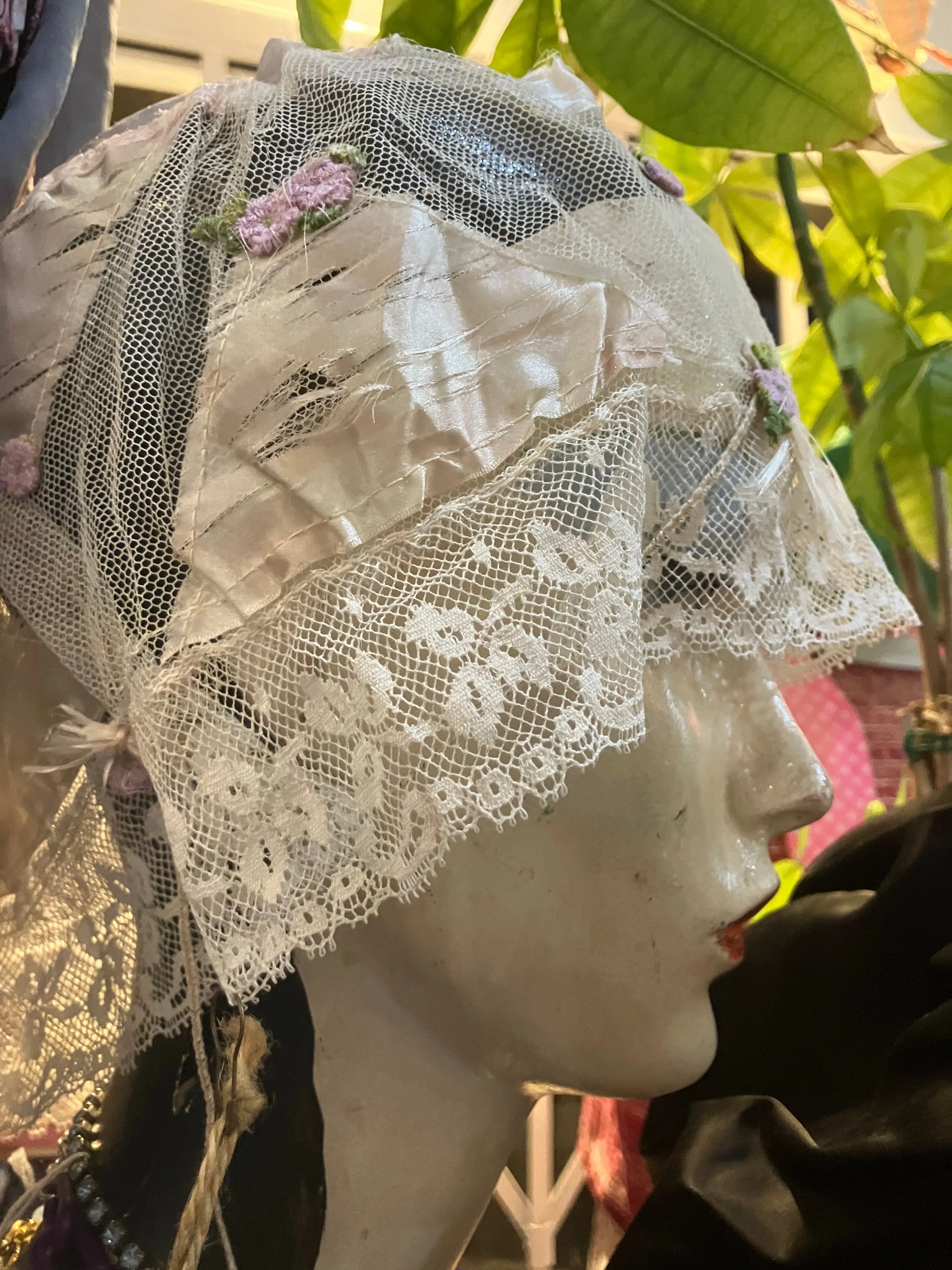 Antique Cream and Lavender Night Cap