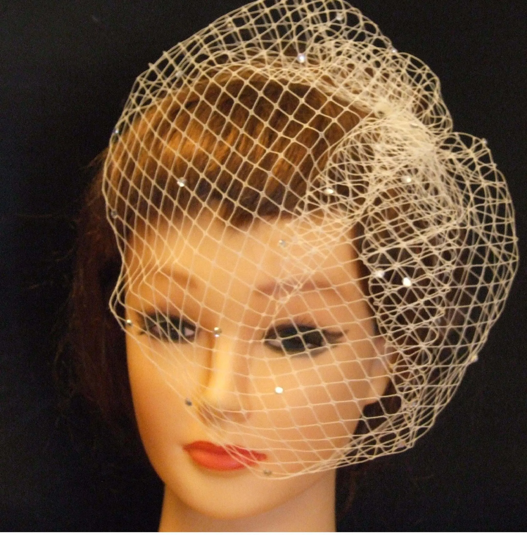 Birdcage veil Hat & fascinator White Ivory - ELEGANCEFASCINATOR