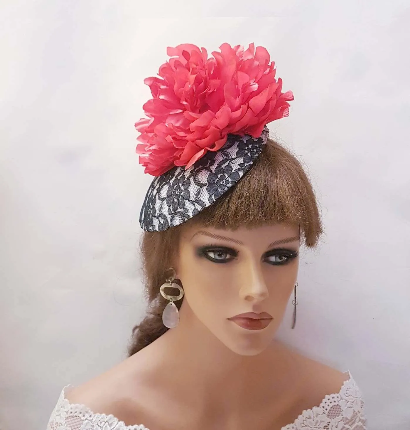 BLACK, WHITE & RED hat fascinator  Large Red Peony Flower. Black Lace  hat. Wedding, Race, Ceremoney Hatinator Cocktail Ascot Hat Fascinator