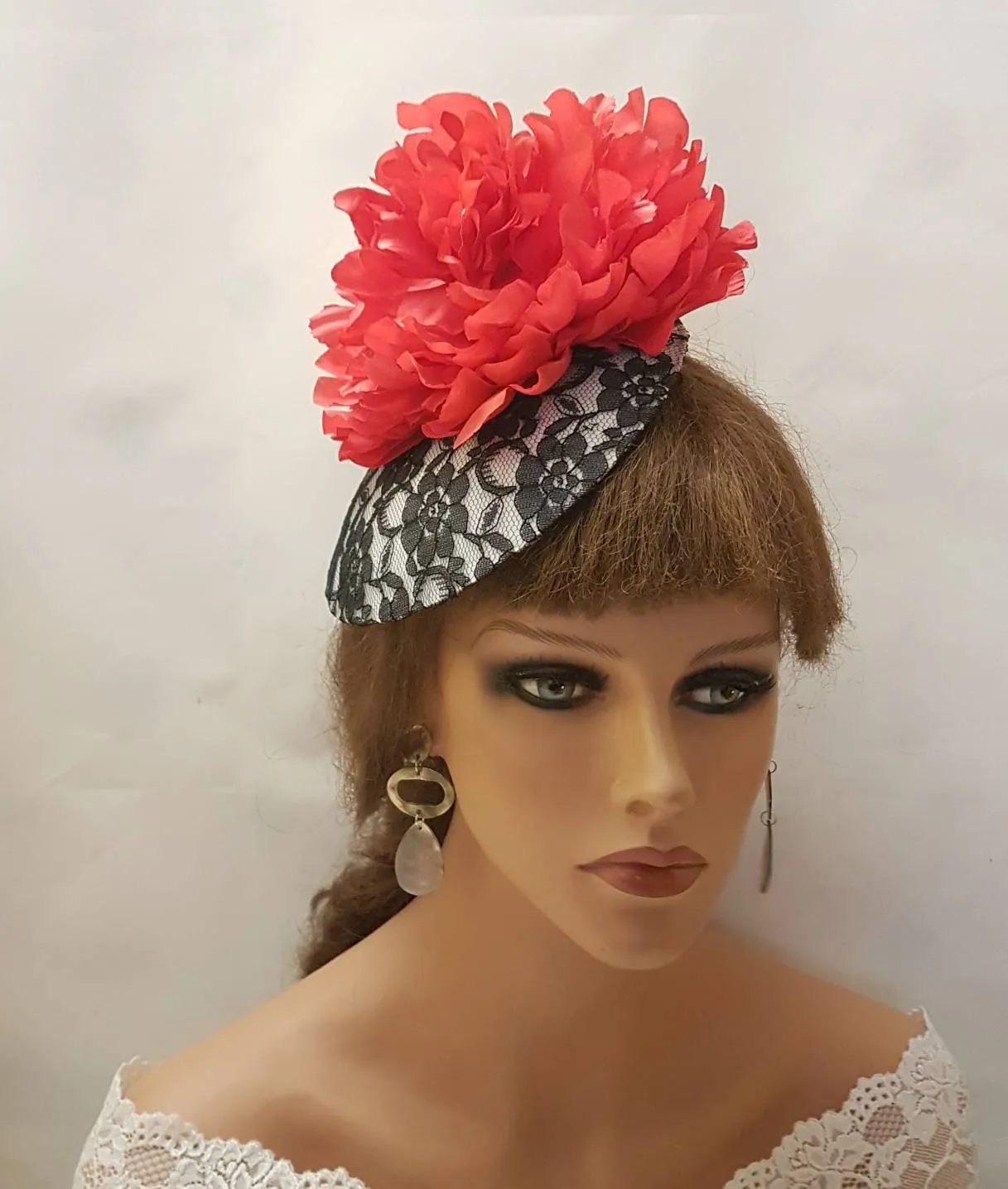 BLACK, WHITE & RED hat fascinator  Large Red Peony Flower. Black Lace  hat. Wedding, Race, Ceremoney Hatinator Cocktail Ascot Hat Fascinator
