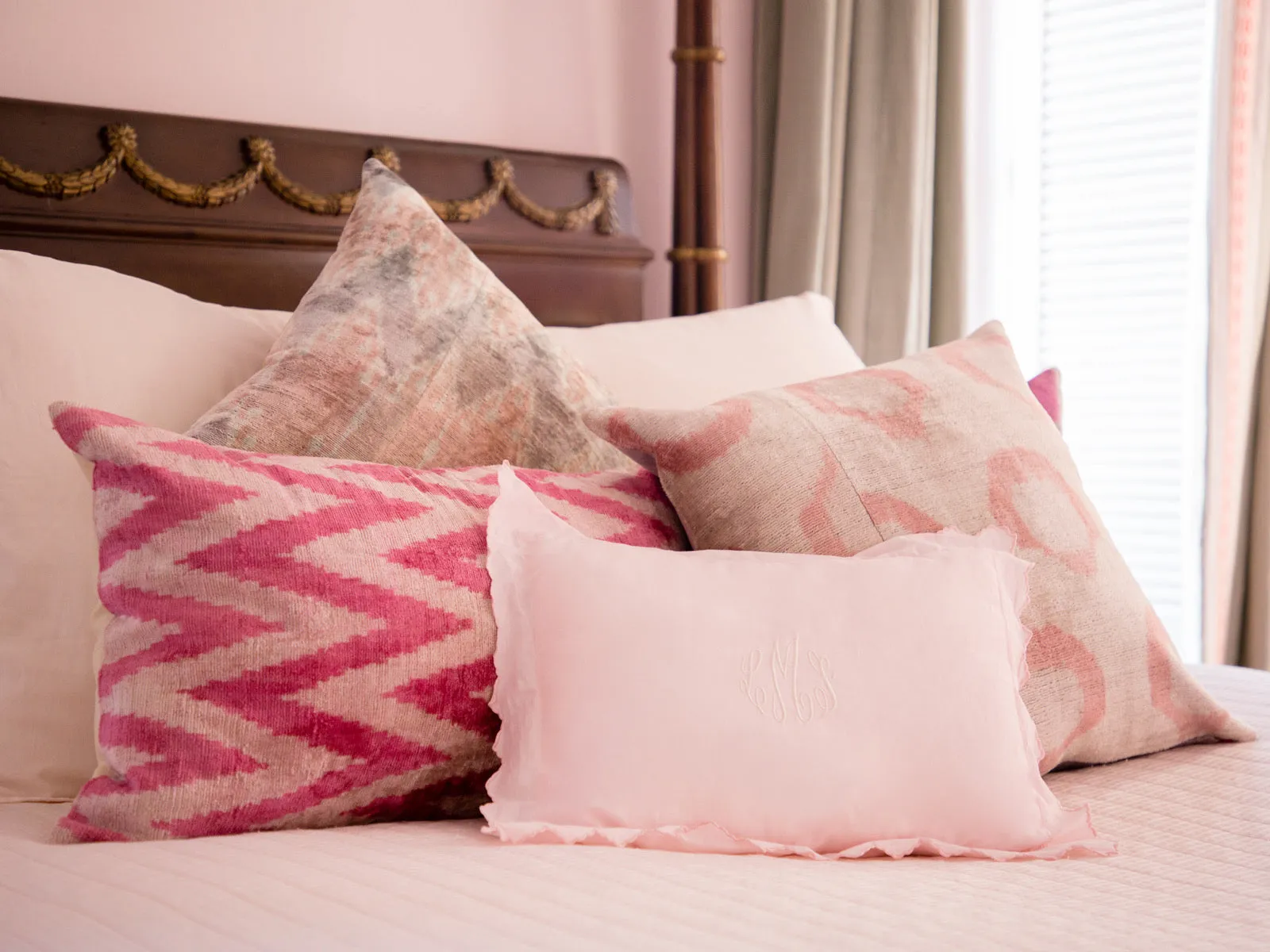 Classic Azure Ogee Lumbar Pillow Cover