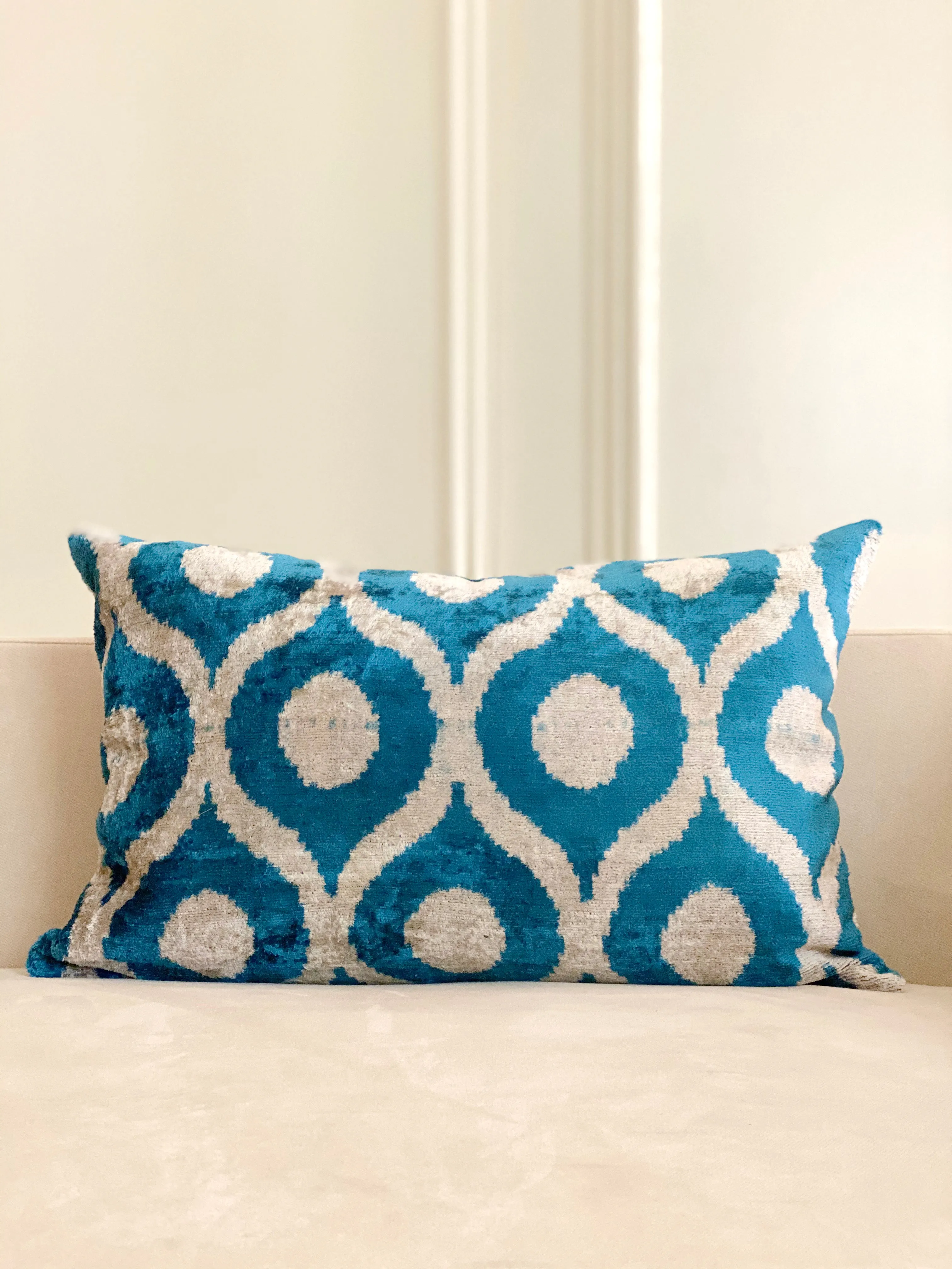 Classic Azure Ogee Lumbar Pillow Cover
