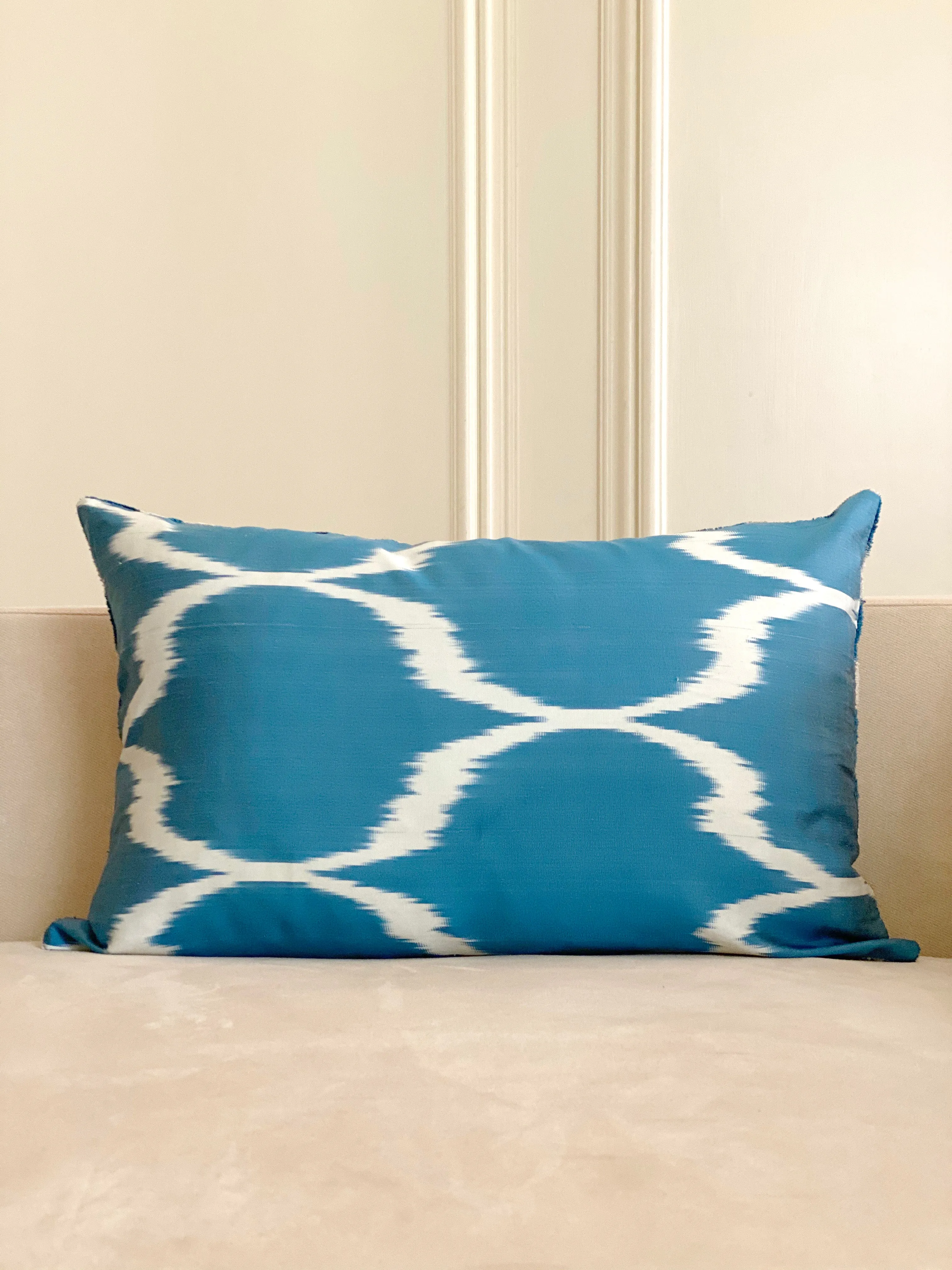 Classic Azure Ogee Lumbar Pillow Cover