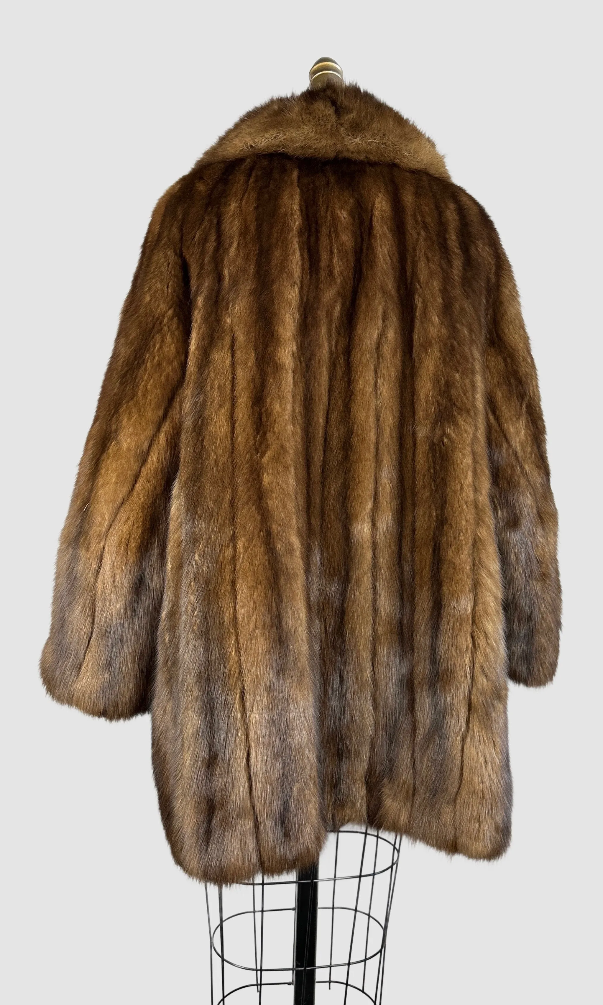 GLAM SLAM I. Magnin 70s Sable Coat • Medium / Large