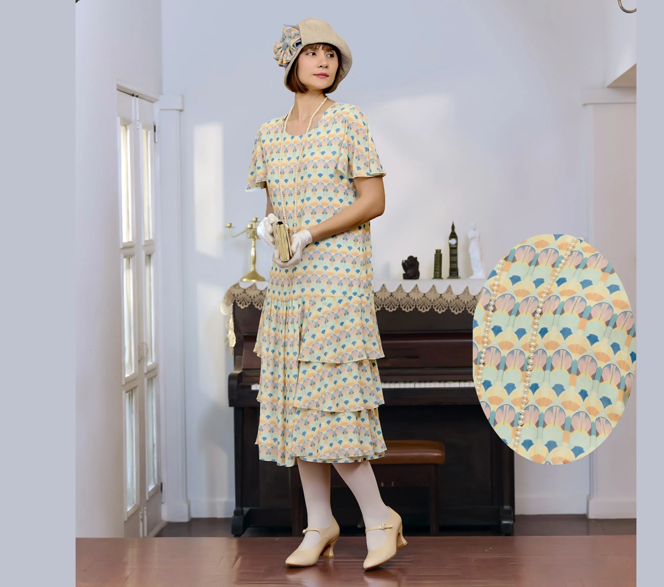 Great Gatsby cloche hat in cream with art deco print