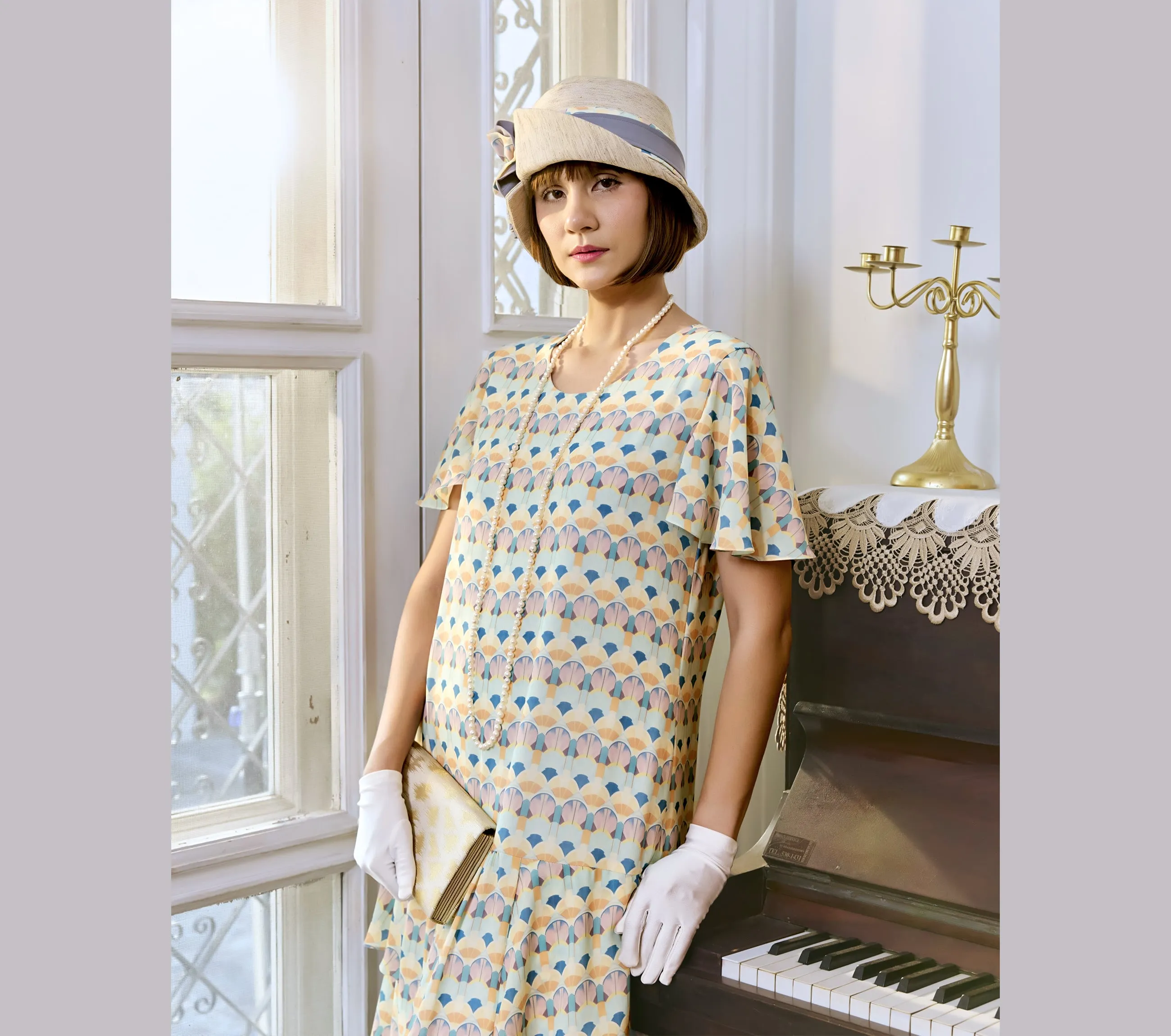 Great Gatsby cloche hat in cream with art deco print
