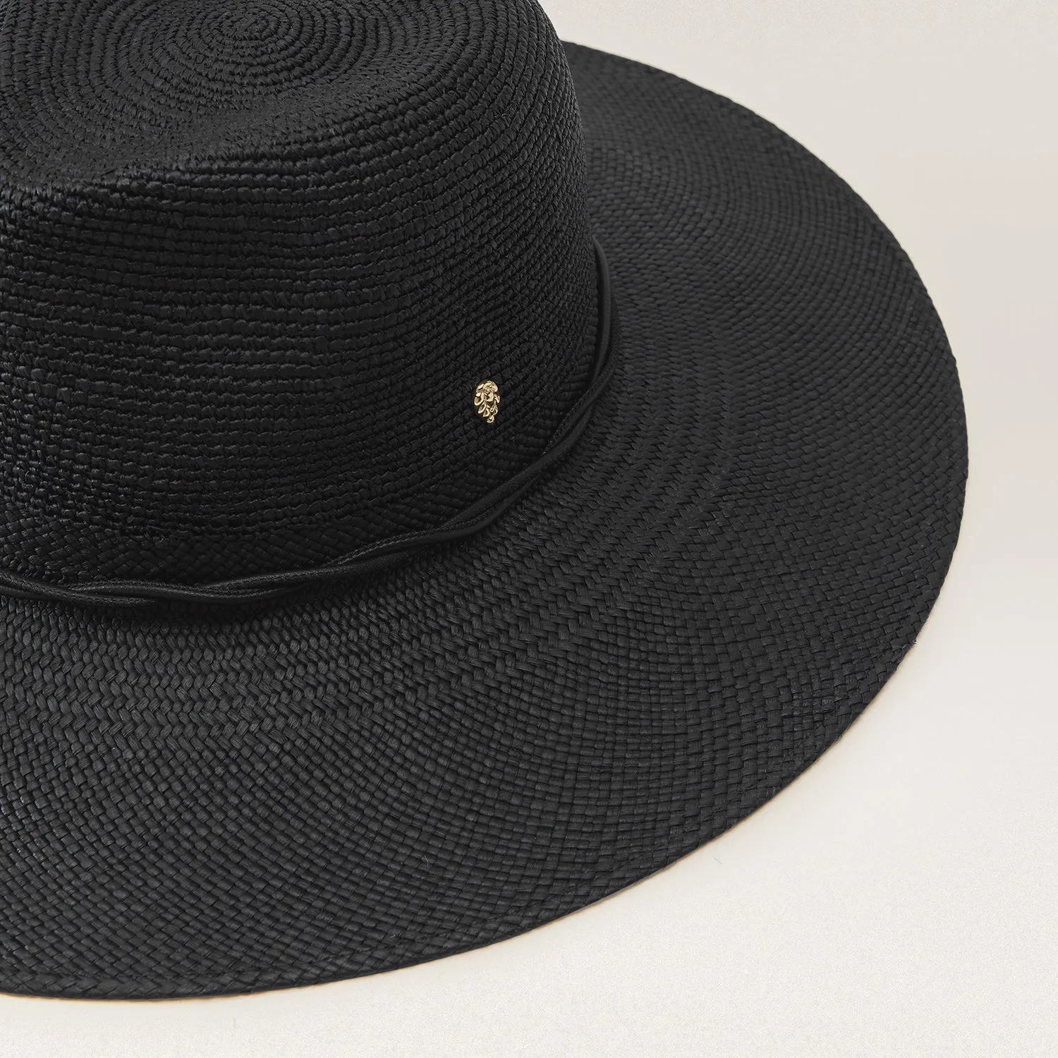 Ishtar Fedora