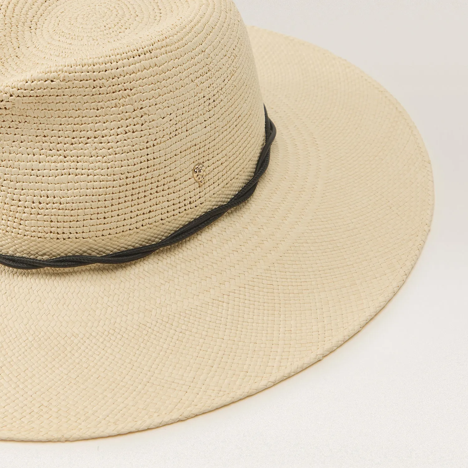 Ishtar Fedora