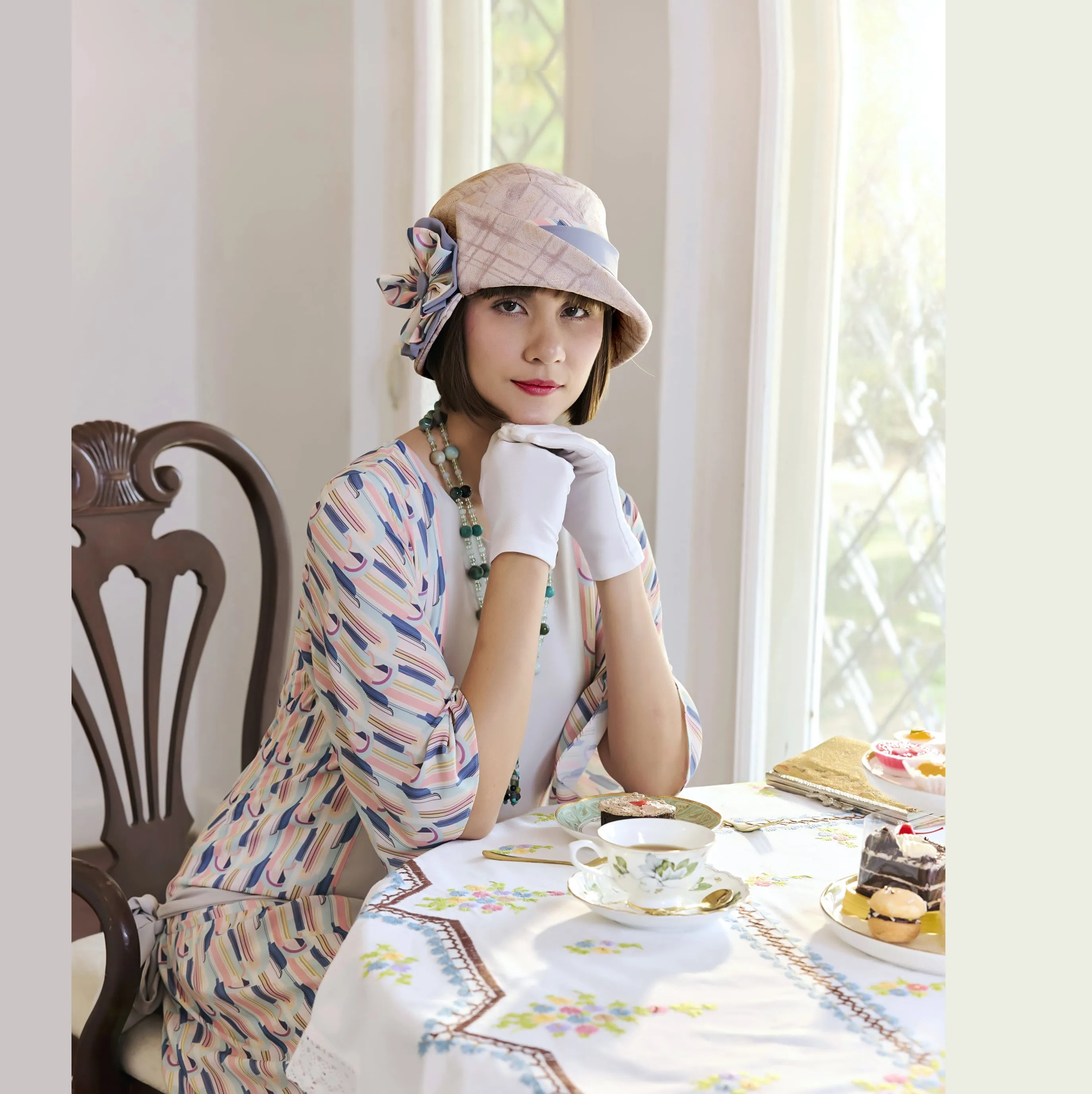 Misty rose 1920s cloche hat for afternoon summer tea party
