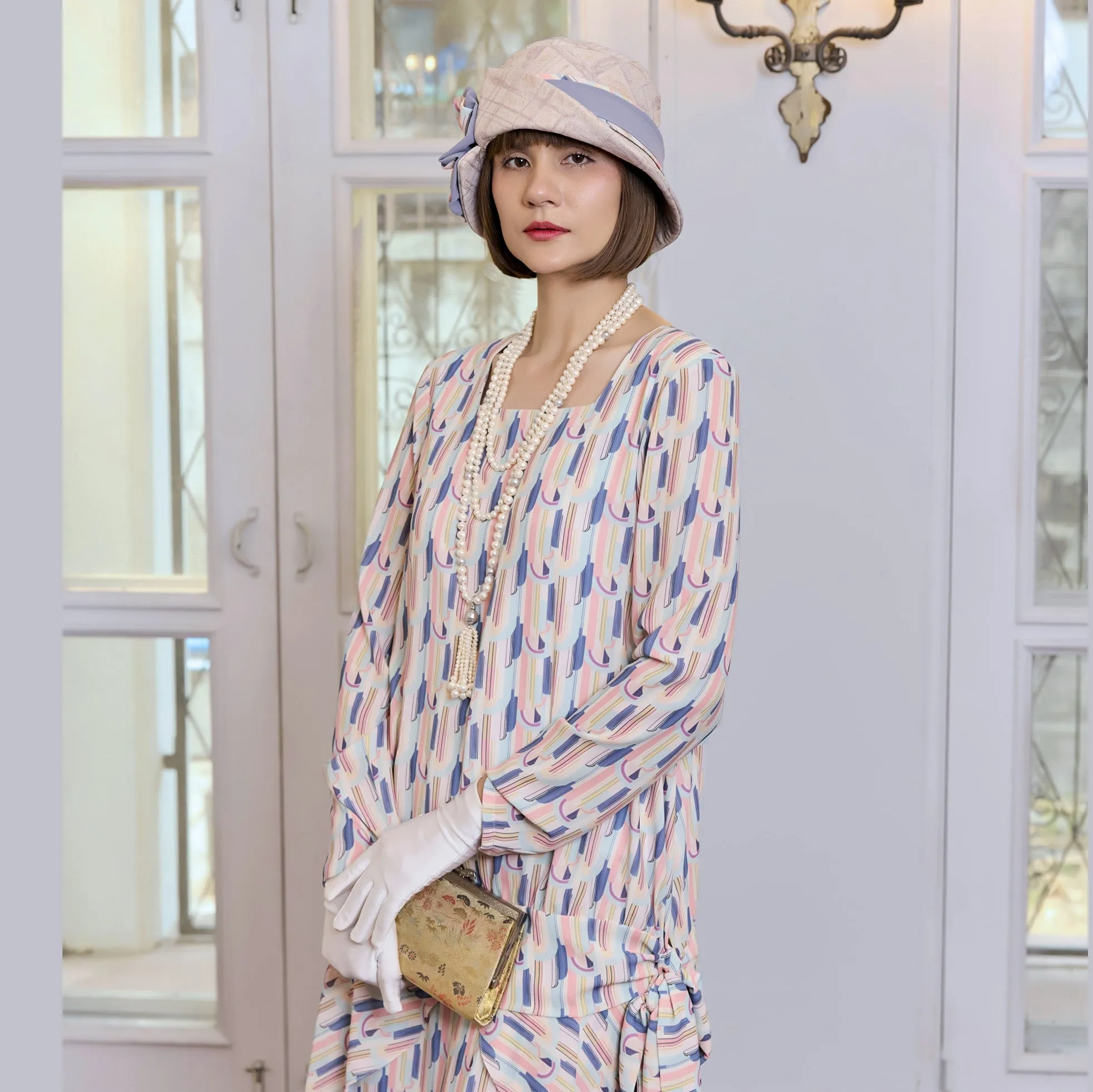 Misty rose 1920s cloche hat for afternoon summer tea party
