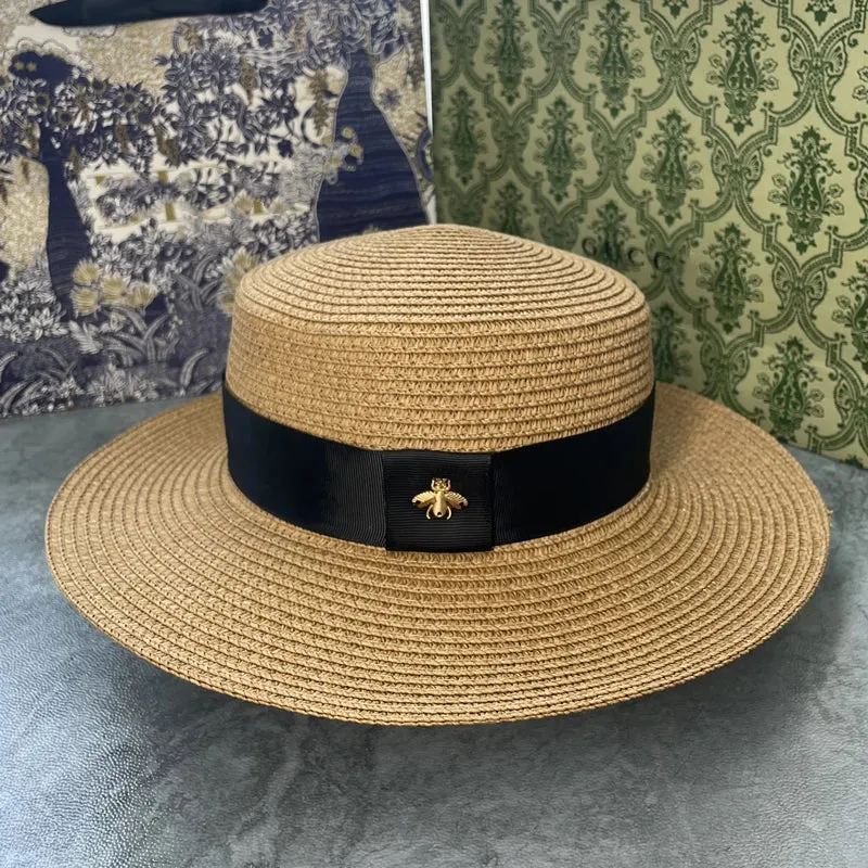 QueenB Fedora