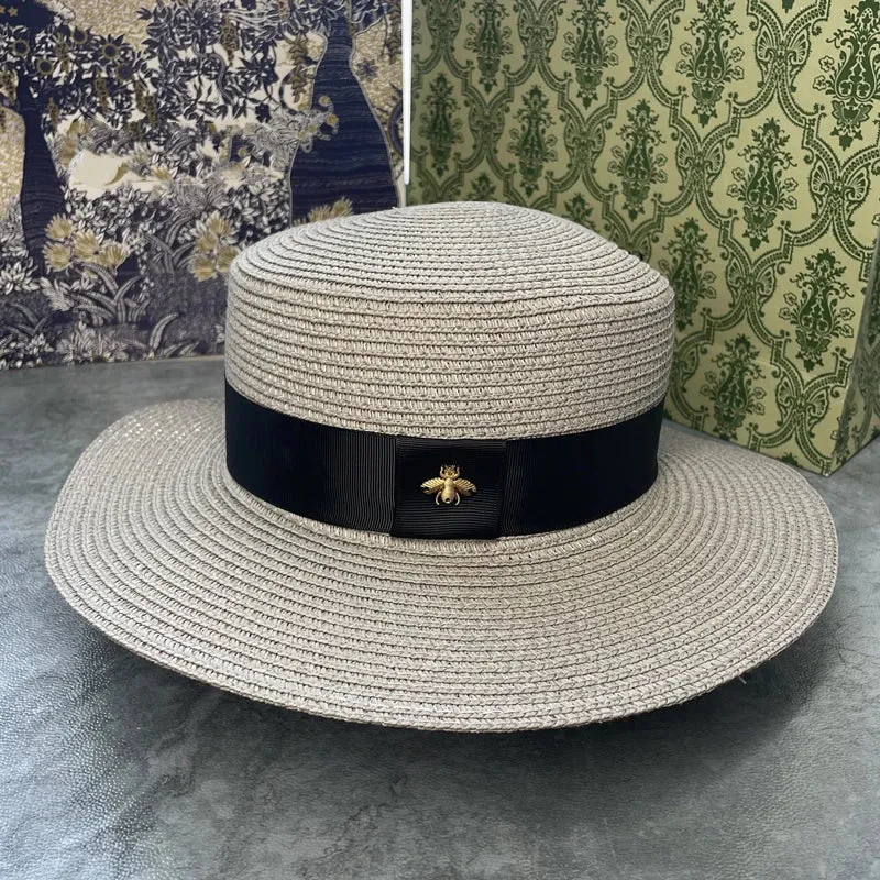QueenB Fedora