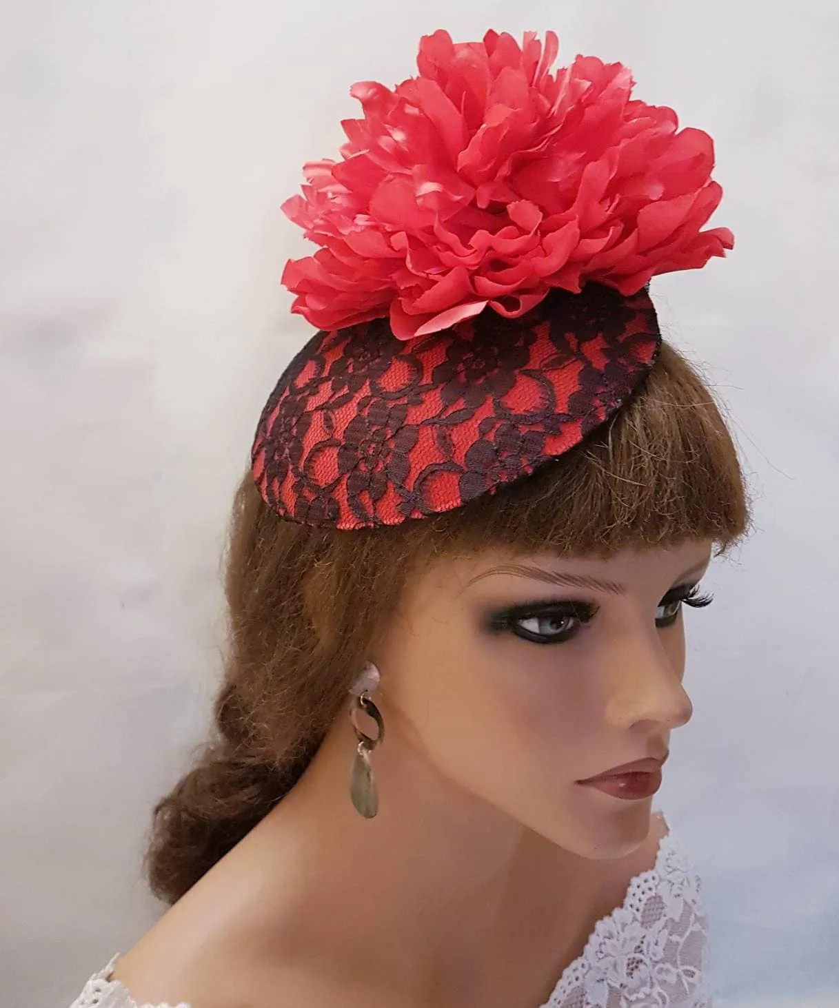 RED & BLACK  Hat Fascinator Beautiful Black lace covered Red hat  Wedding Ceremoney Hatinator Cocktail Ascot Hat Fascinator