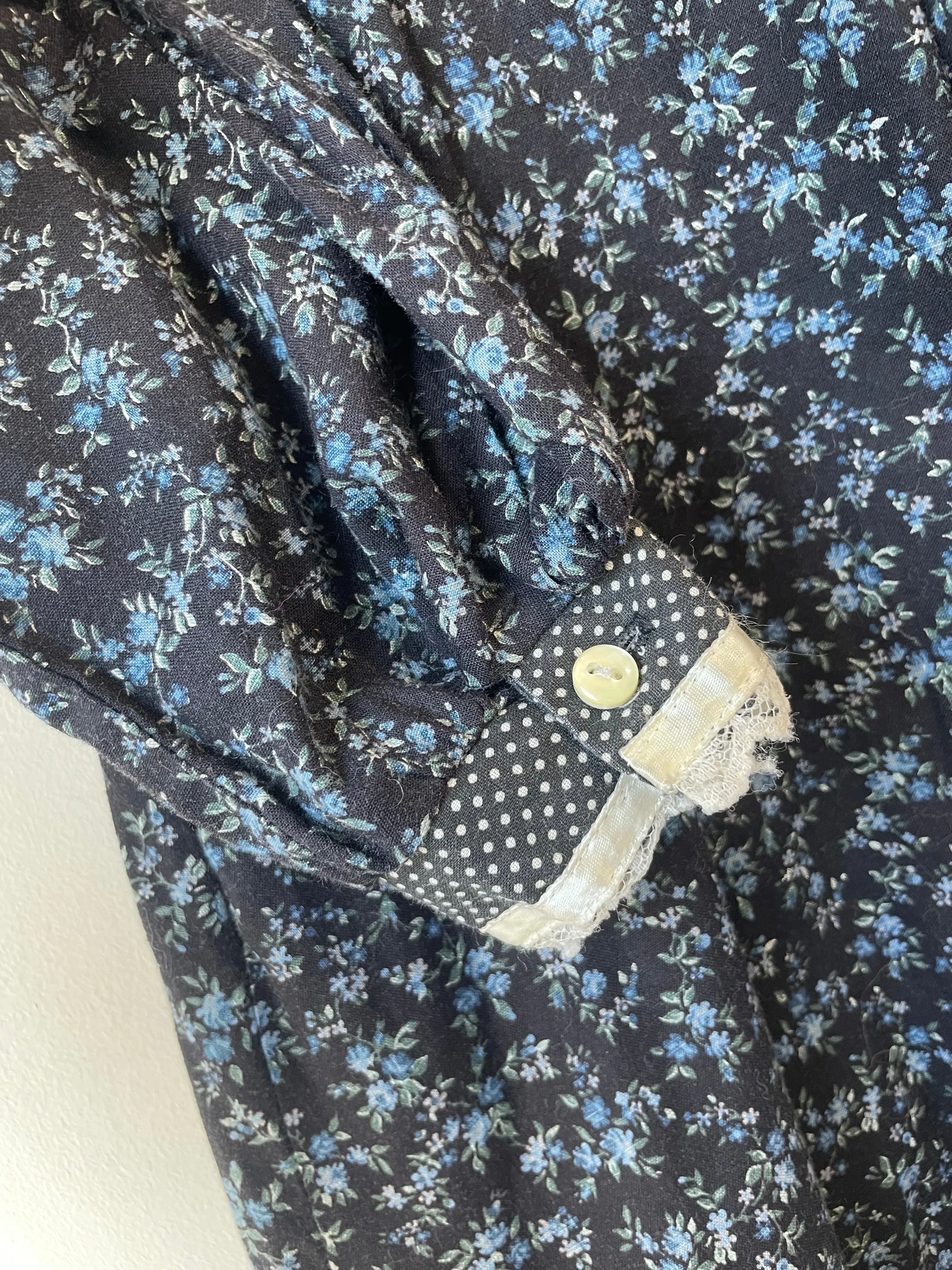 Vintage Gunne Sax Black Blue Floral Velvet Dress