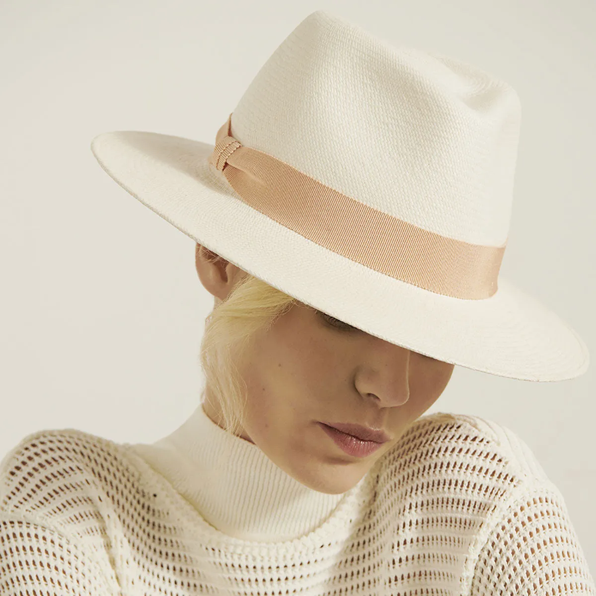 Vitoria Fedora